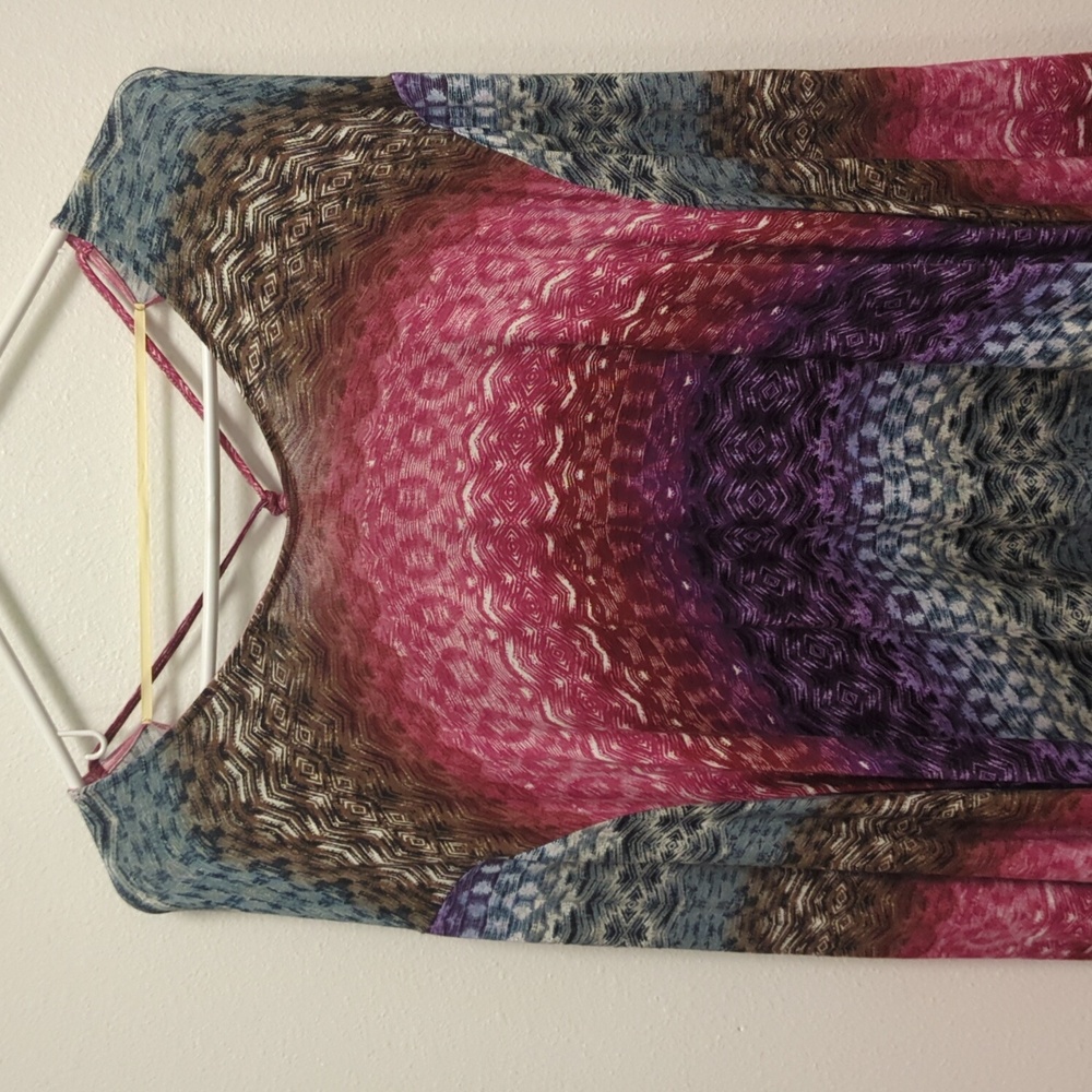 Stylish Democracy Plus Size Top - Stunning Asymmetric Multicolor Chevron Design - Picture 9 of 14